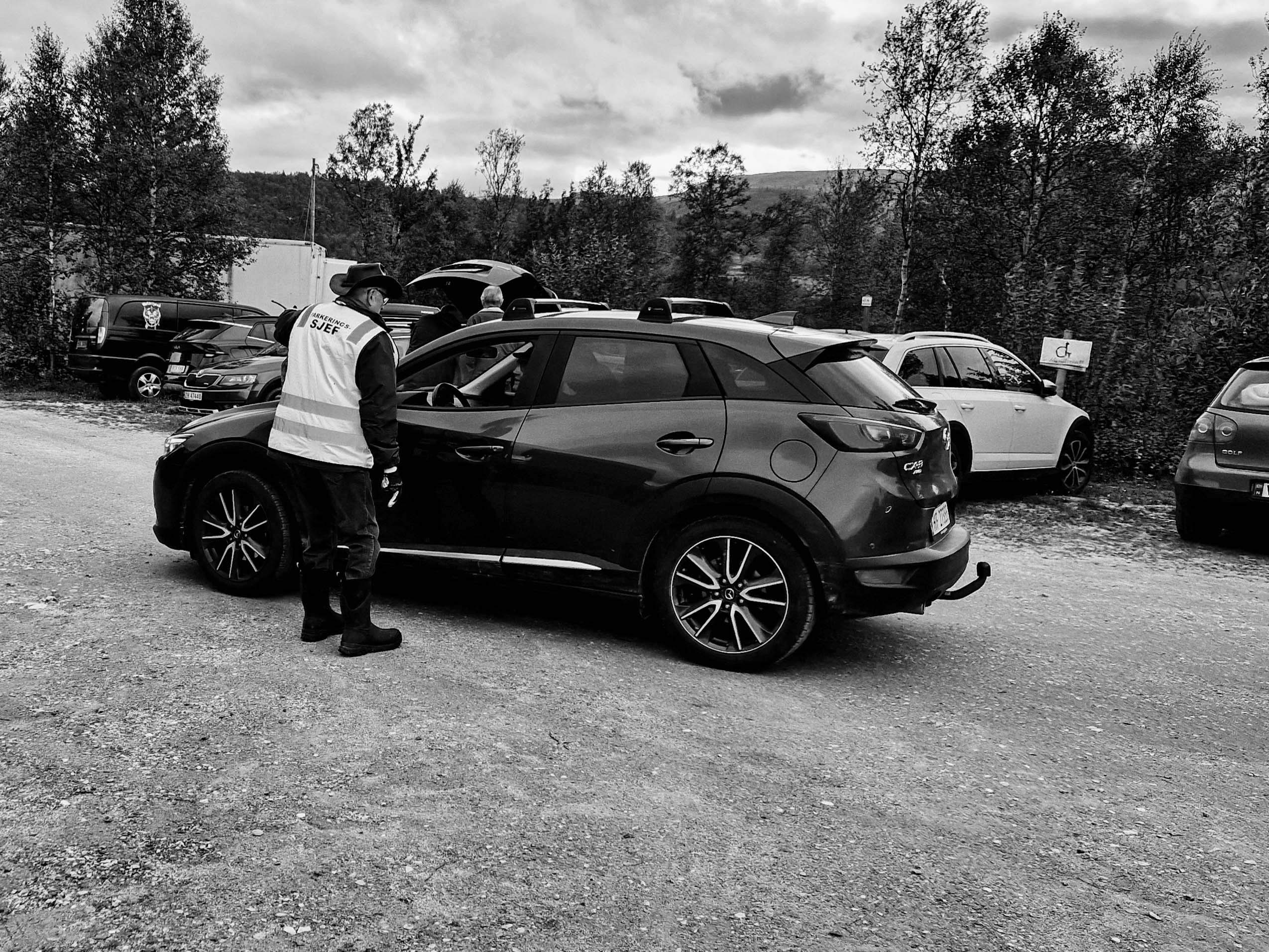 Loppemarked i Feragen, foto: Elisabeth Larsdatter Bakke Skott